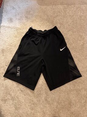 Nike Men’s Black Athletic Elite Basketball Shorts
